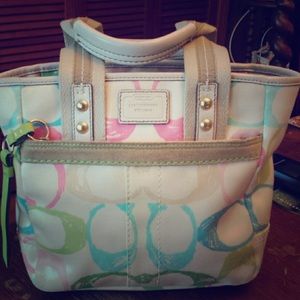 COACH Hampton Scribble Tote